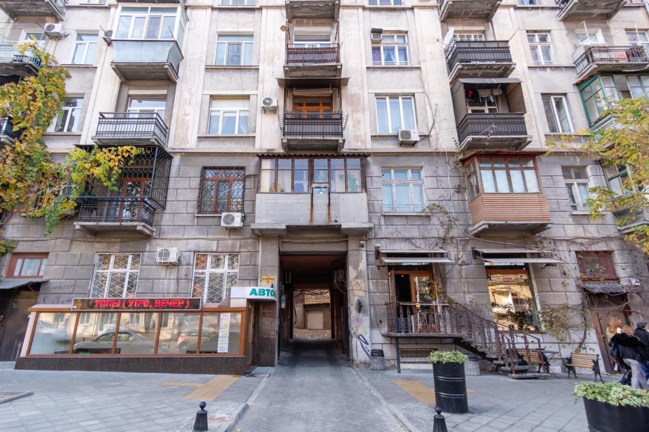 Studio Near Deribasovskaya Odessa Exterior foto